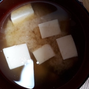 おかわかめと豆腐の味噌汁